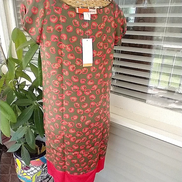 Cynthia Steffe 100% Silk Dress. New with tags NWT - Picture 8 of 15